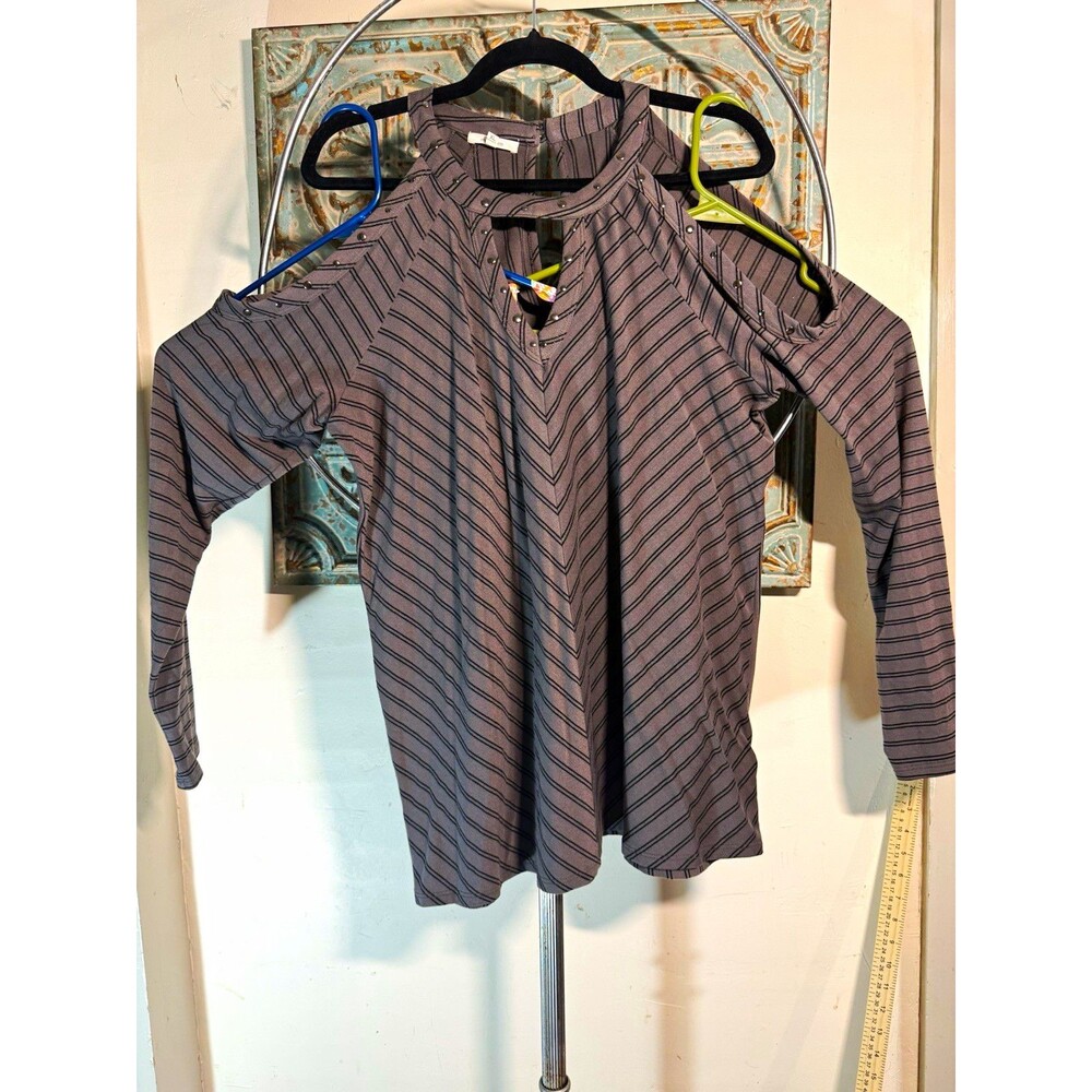Maurice’s Women’s Gray Black Striped Round Neck Studded Blouse Woven XL